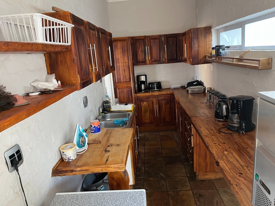 8 Bedroom Property for Sale in Waverley Free State